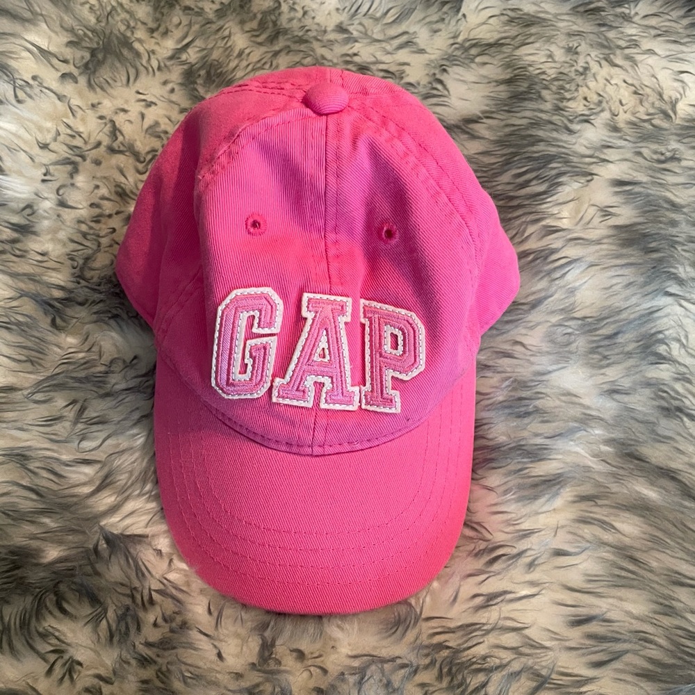 Gap pink hat